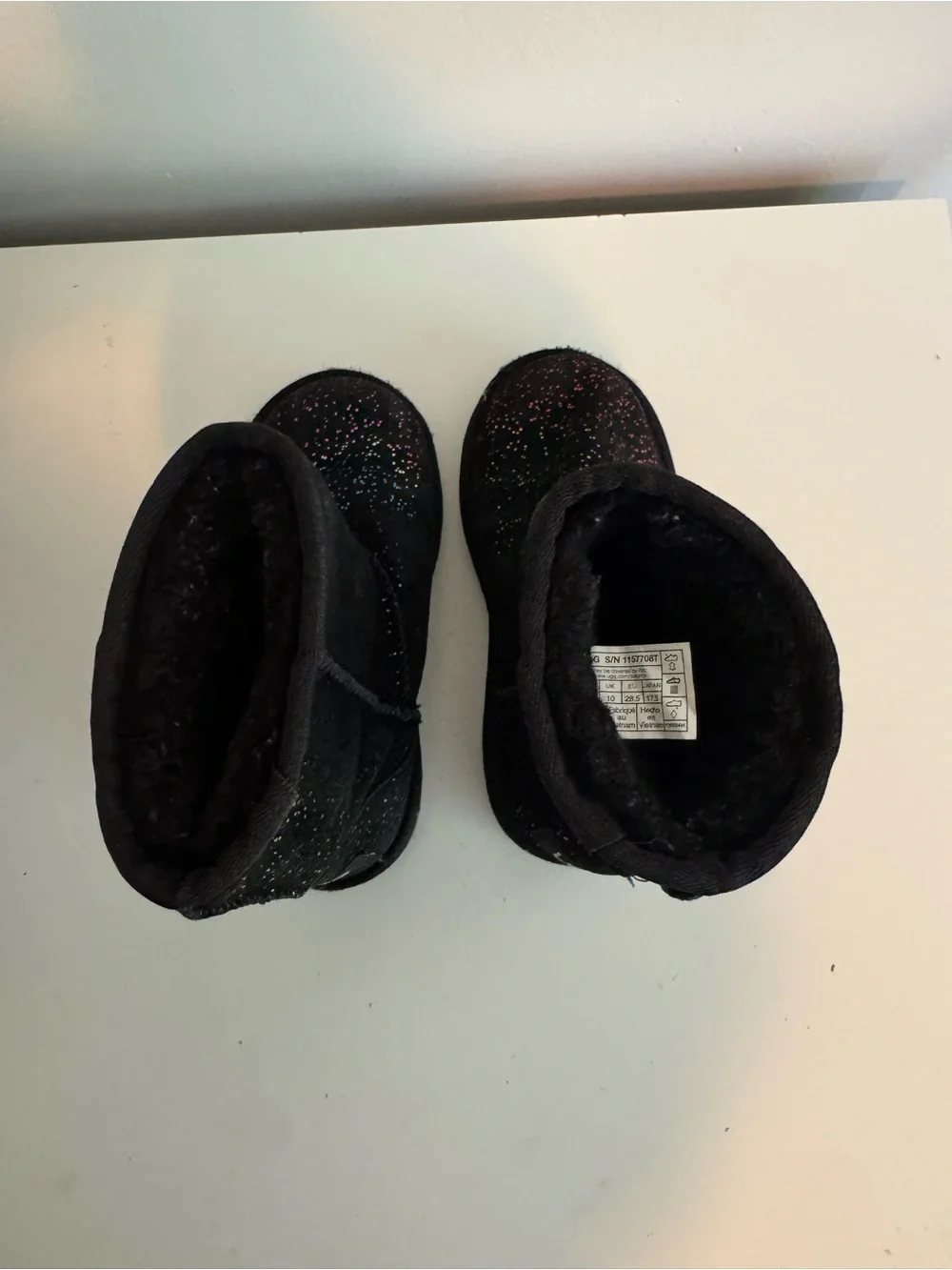 UGG Kids' Classic II Shimmer Sky boots size 11